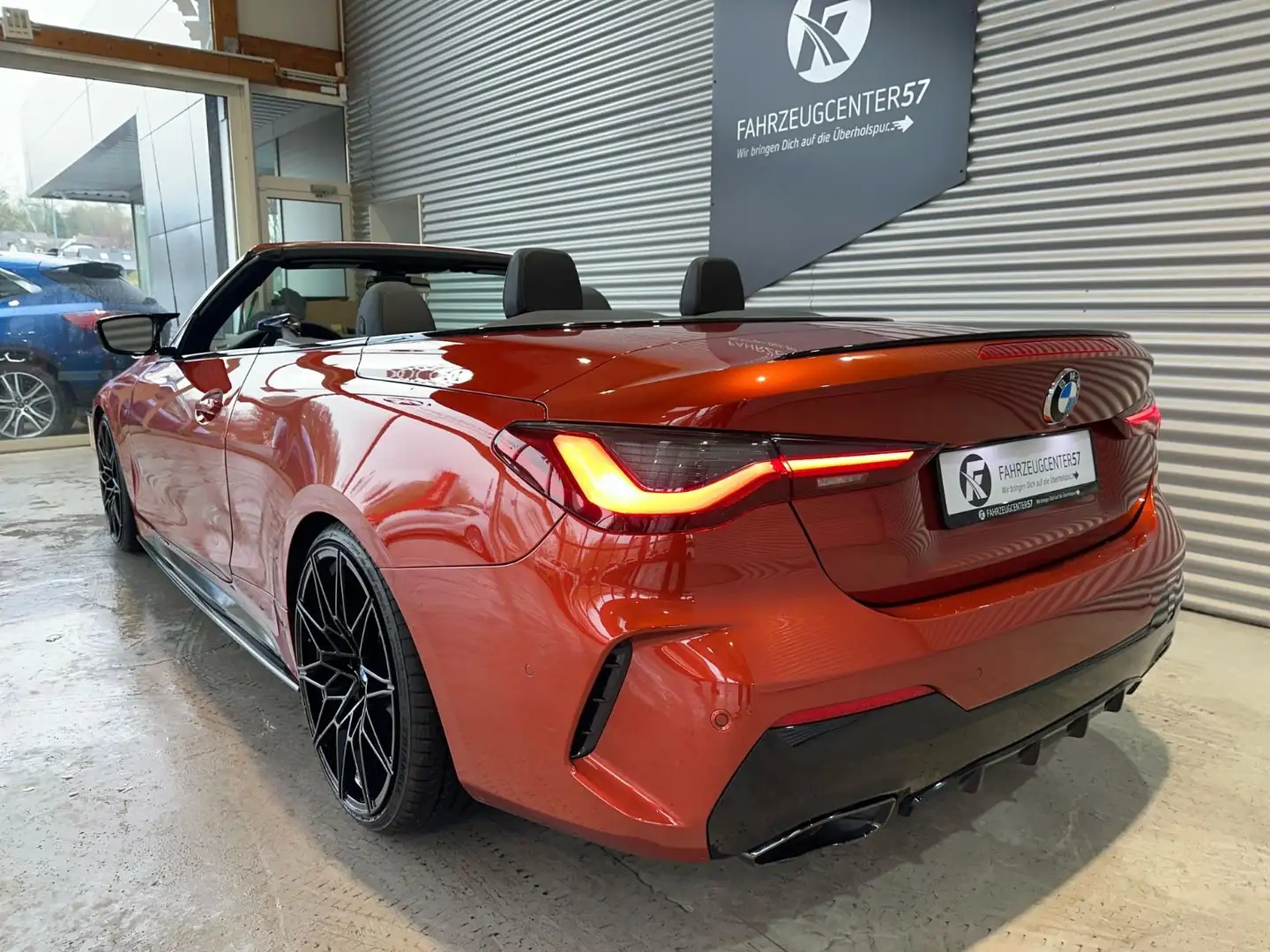 Vehicle image, number 9