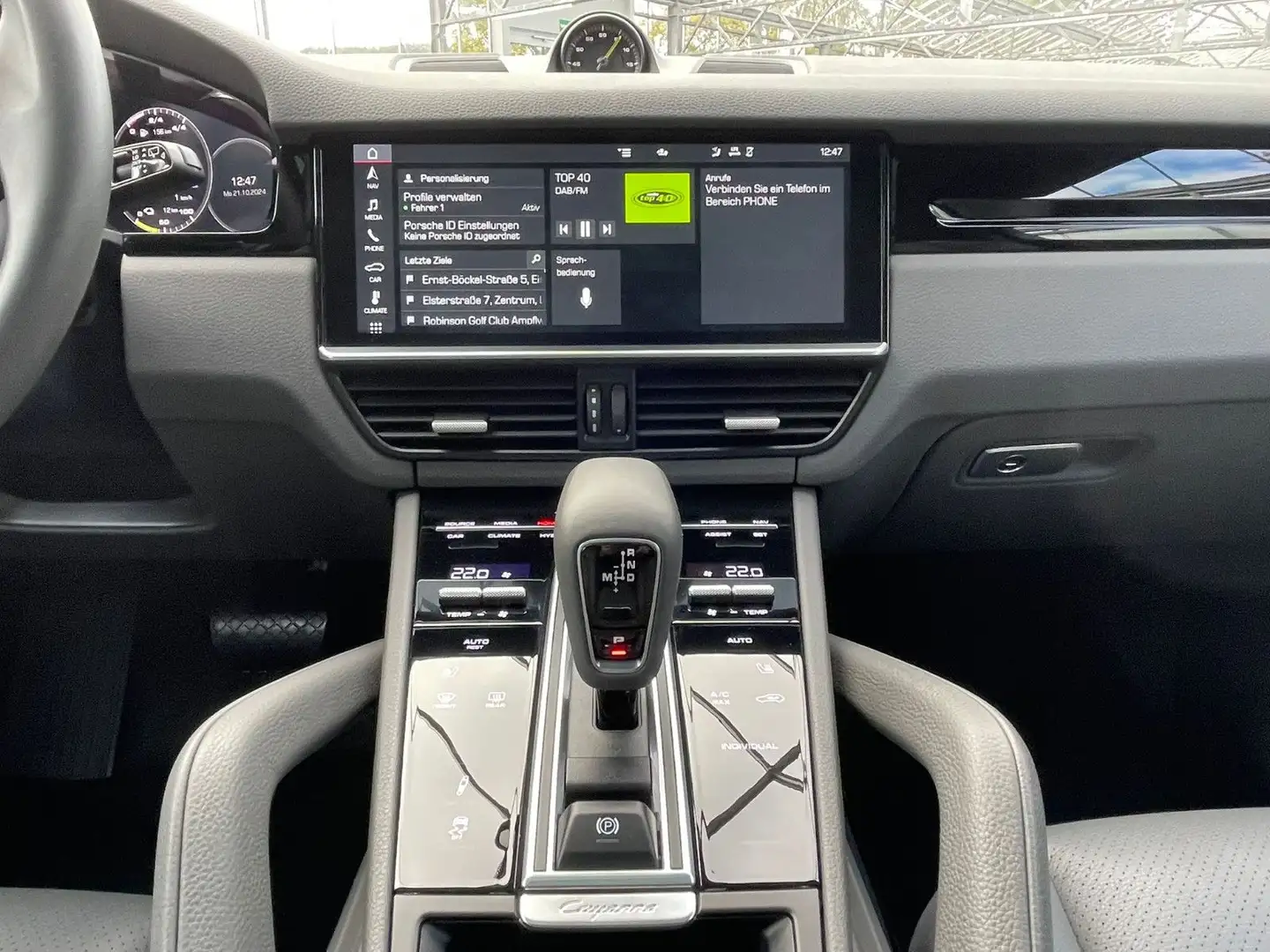 Vehicle image, number 9
