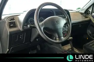 Vehicle image thumbnail, number 13