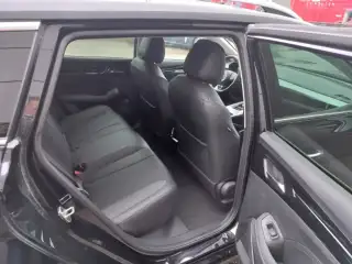 Vehicle image thumbnail, number 7