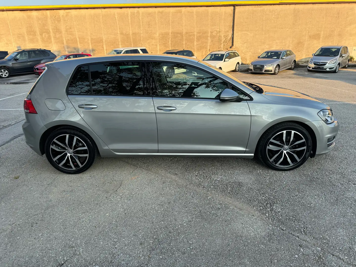 Vehicle image, number 7