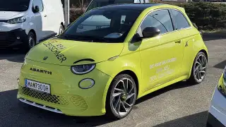 Vehicle image thumbnail, number 1