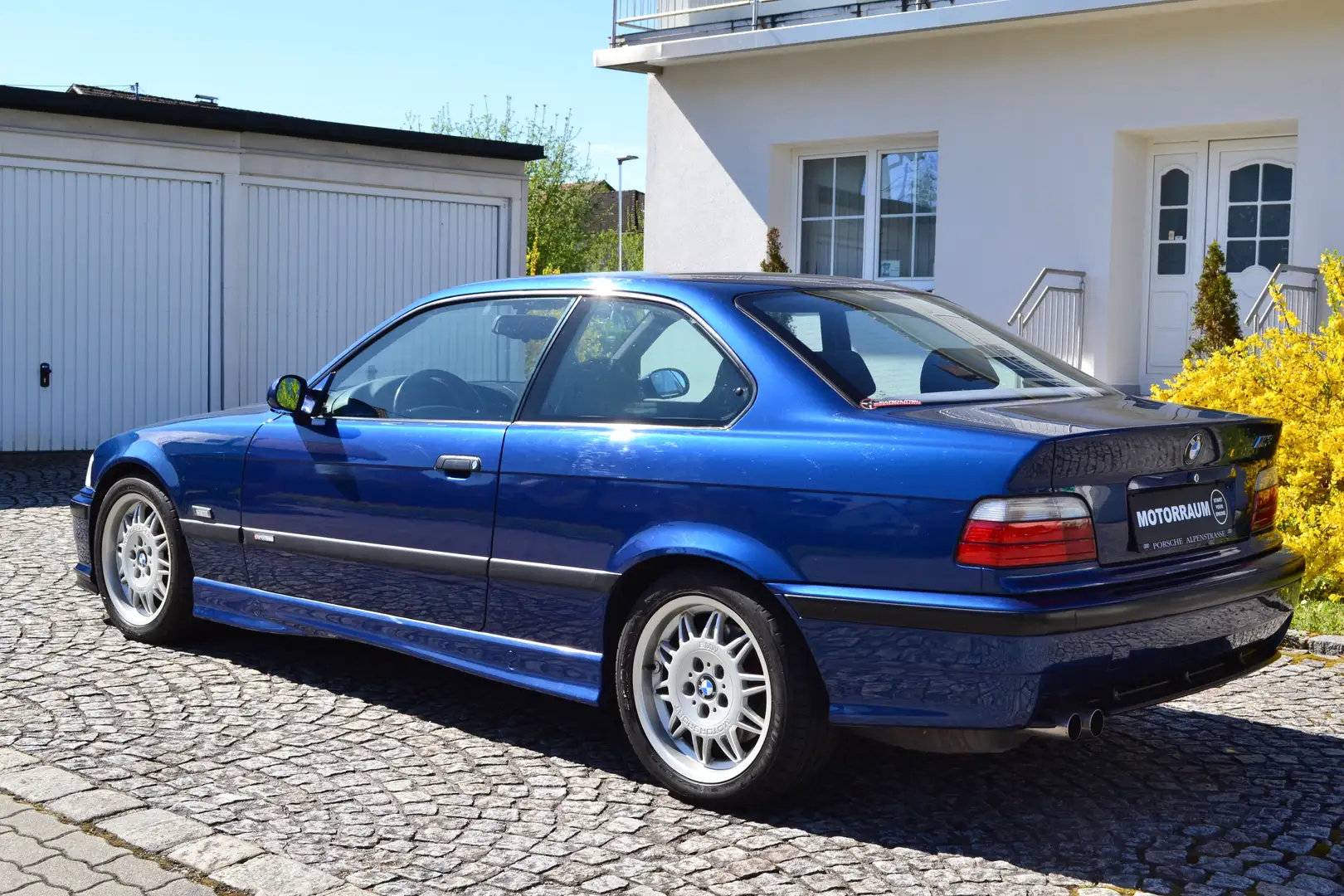 Vehicle image, number 6