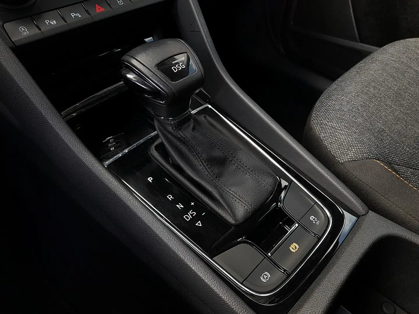 Vehicle image, number 7