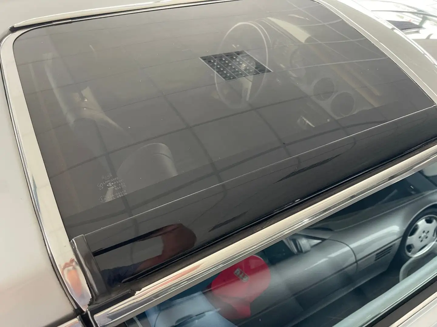 Vehicle image, number 8