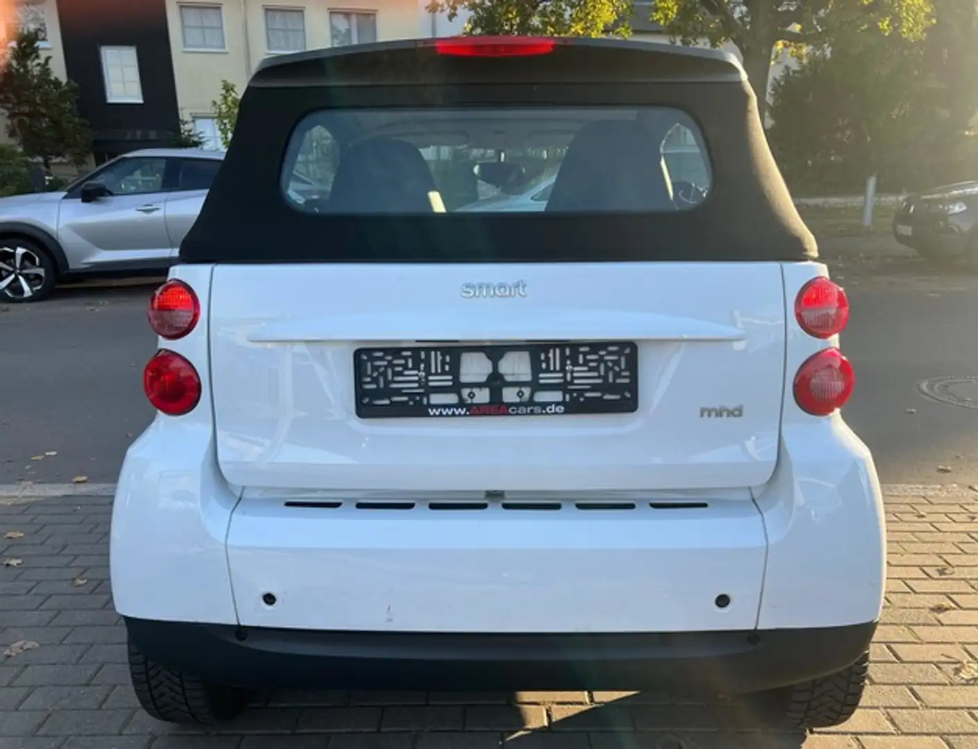Vehicle image, number 10