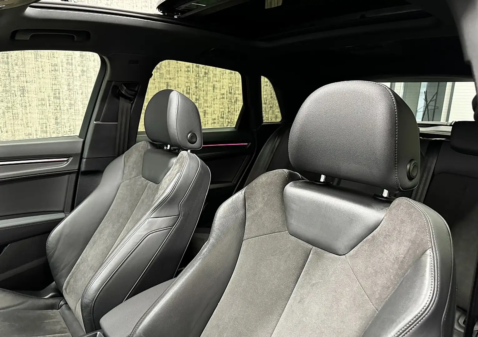 Vehicle image, number 10
