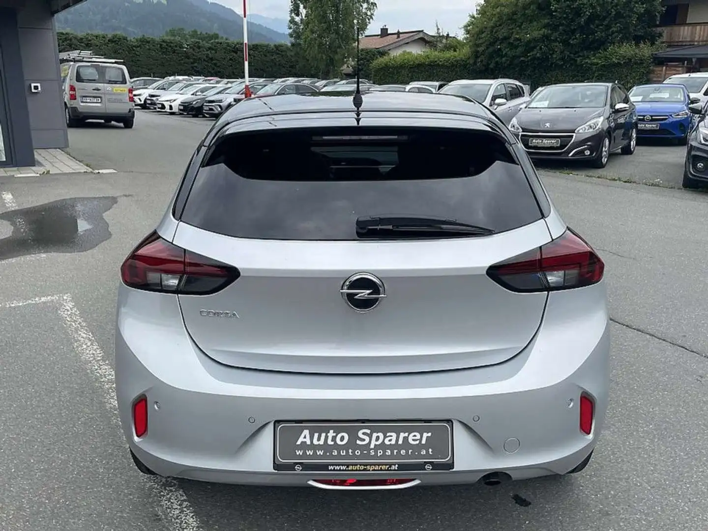 Vehicle image, number 3
