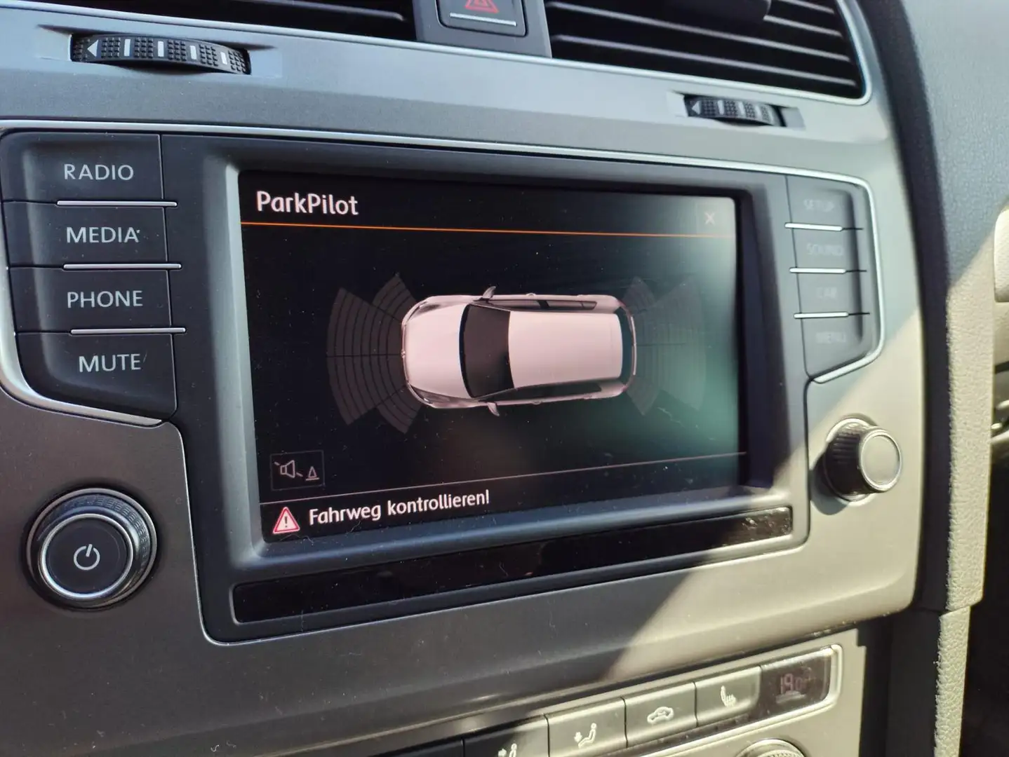 Vehicle image, number 9