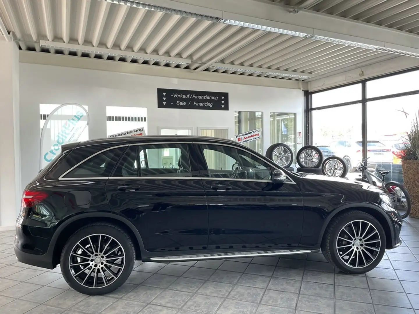 Vehicle image, number 8