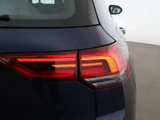 Vehicle image thumbnail, number 8