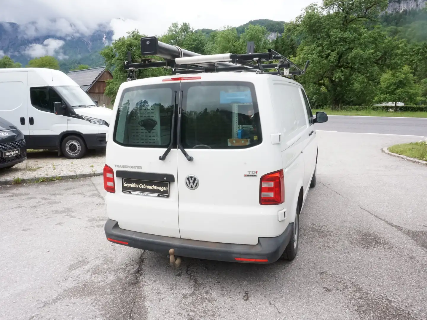 Vehicle image, number 5