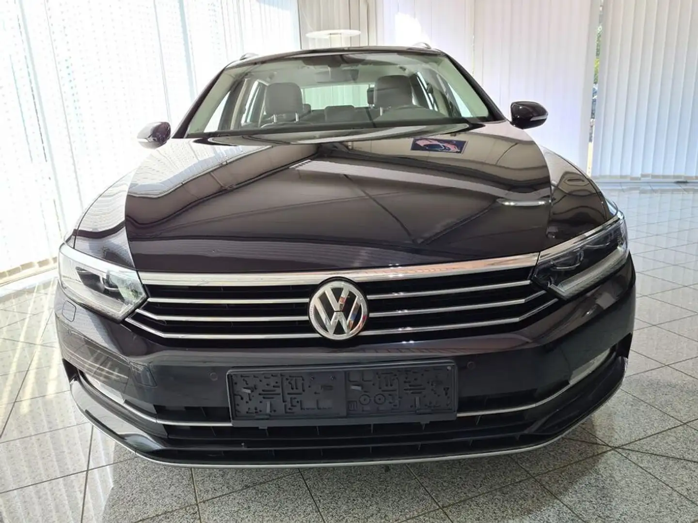 Vehicle image, number 2