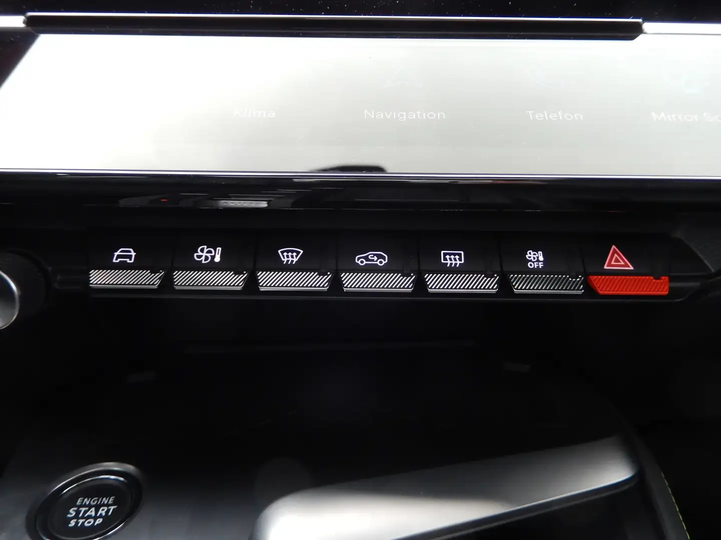 Vehicle image, number 18