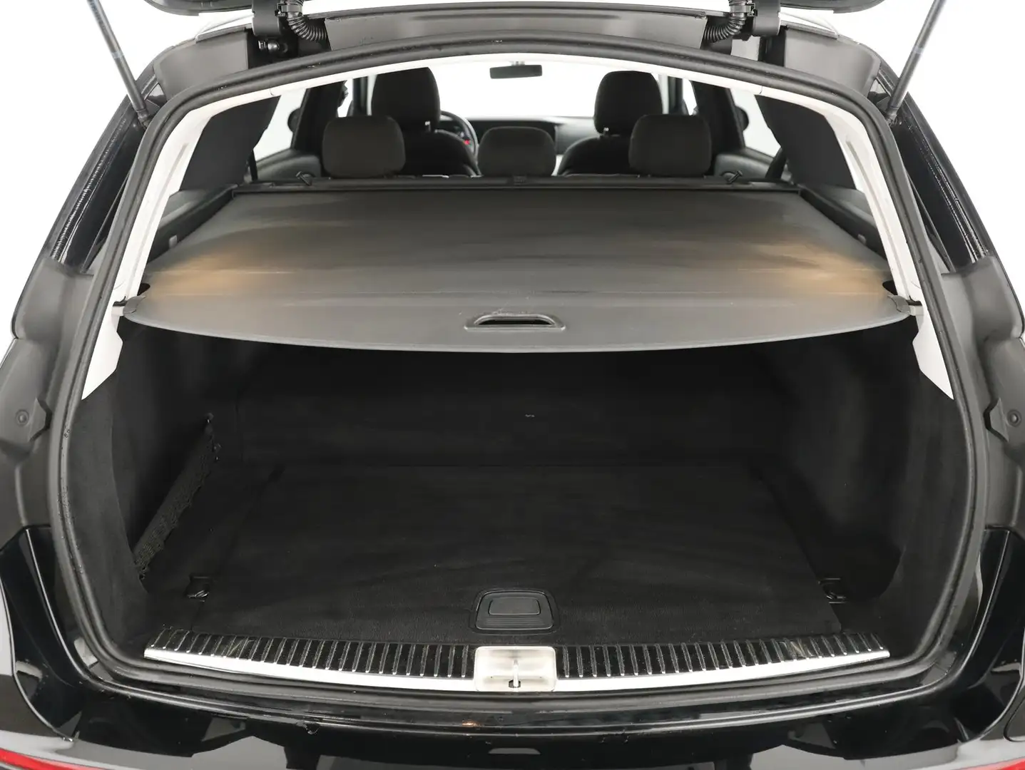 Vehicle image, number 18