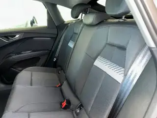 Vehicle image thumbnail, number 8