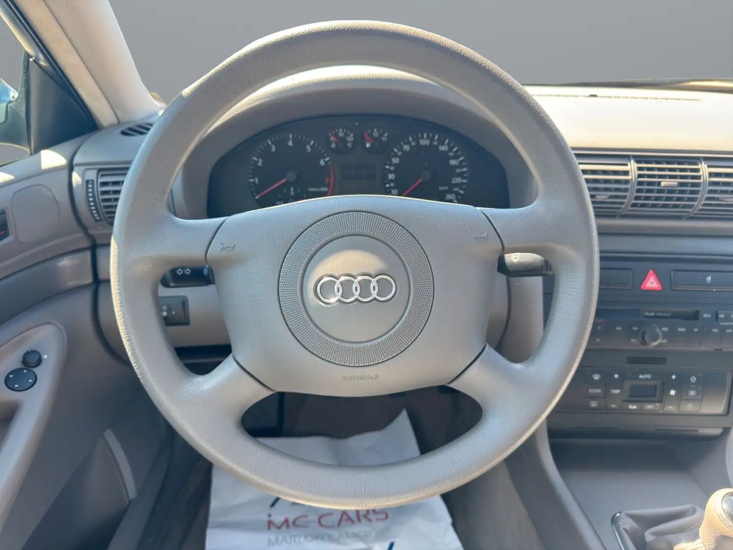 Vehicle image, number 14