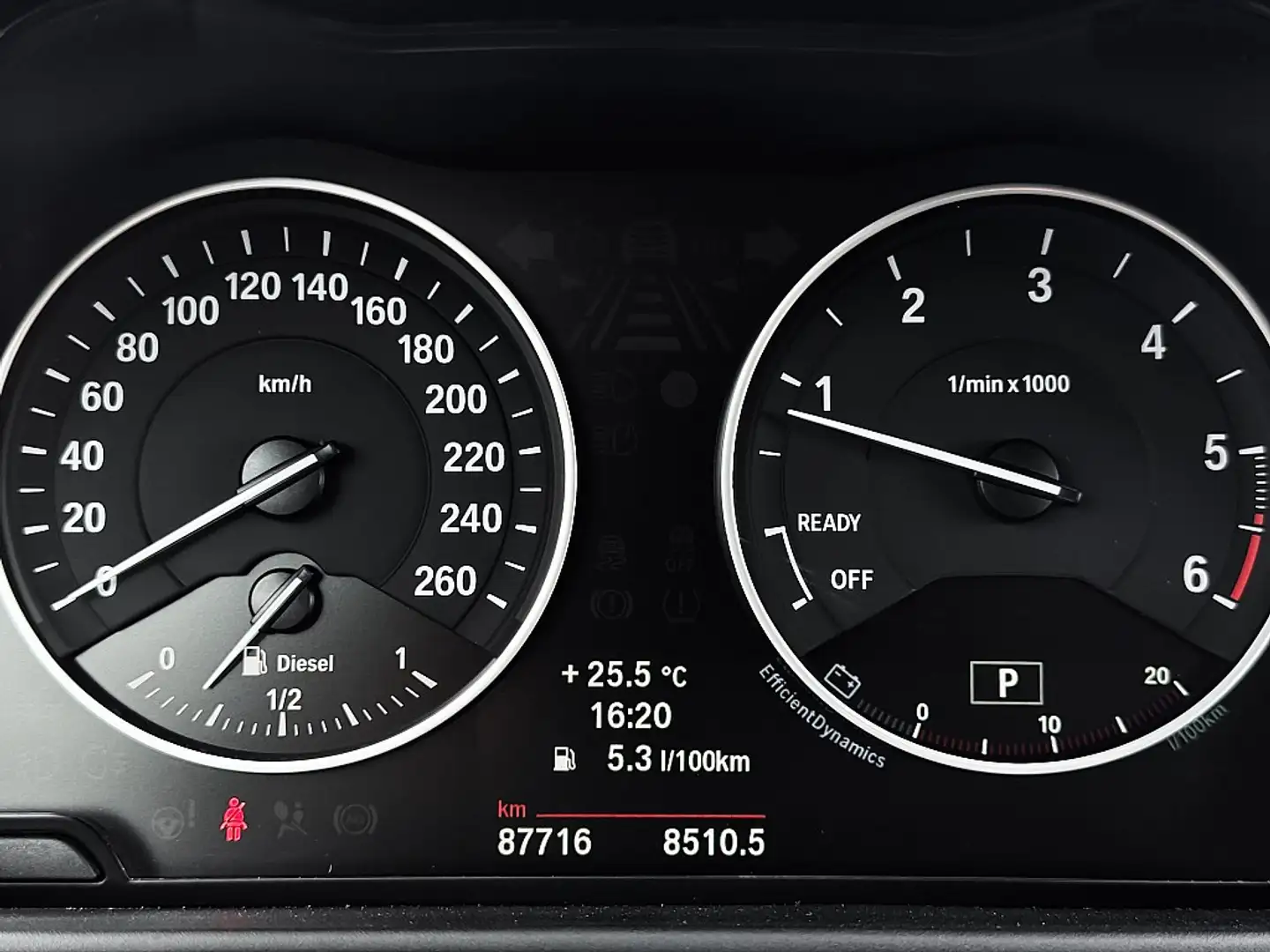 Vehicle image, number 16