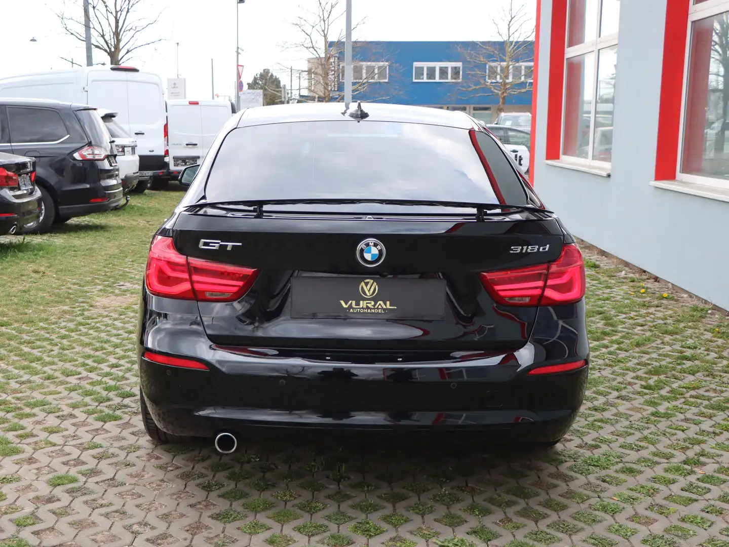 Vehicle image, number 6