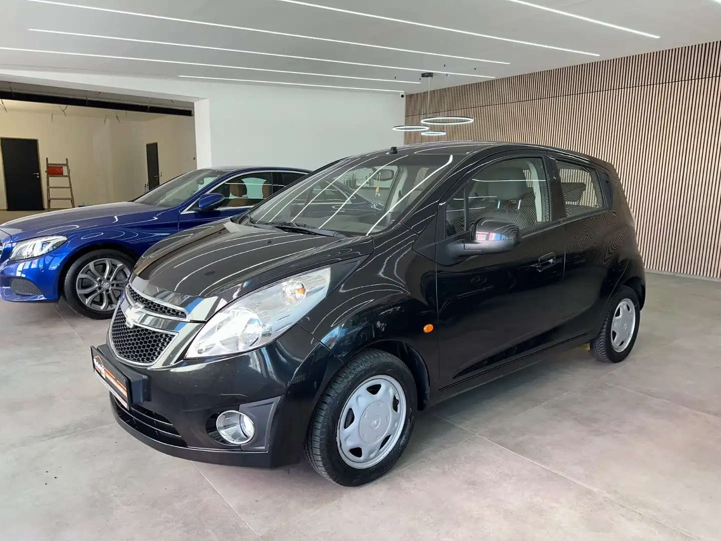 Vehicle image, number 3