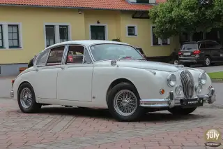 Vehicle image thumbnail, number 1