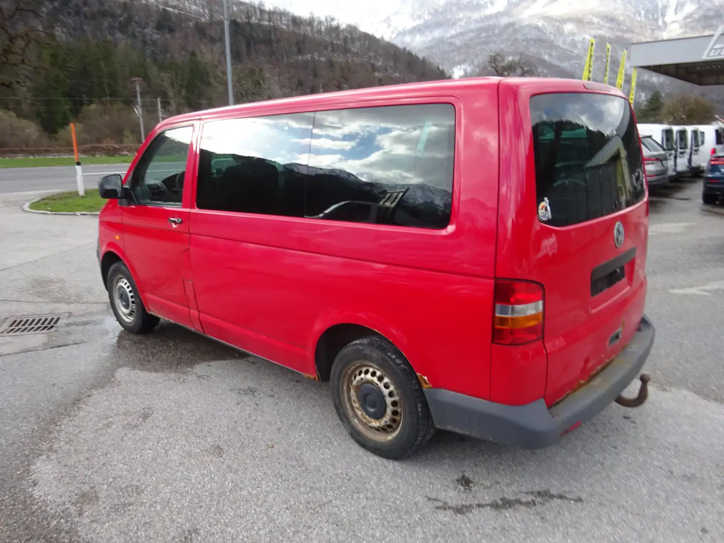 Vehicle image, number 3
