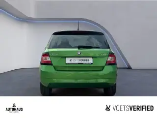 Vehicle image thumbnail, number 4