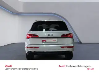 Vehicle image thumbnail, number 5
