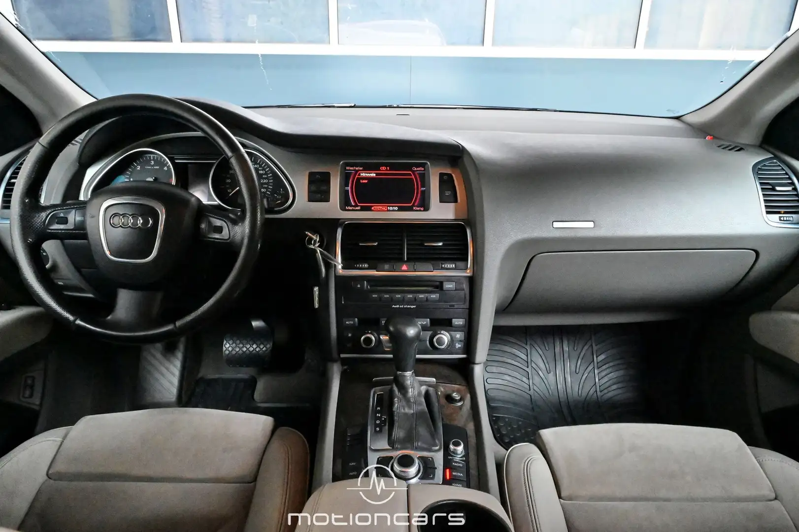 Vehicle image, number 9