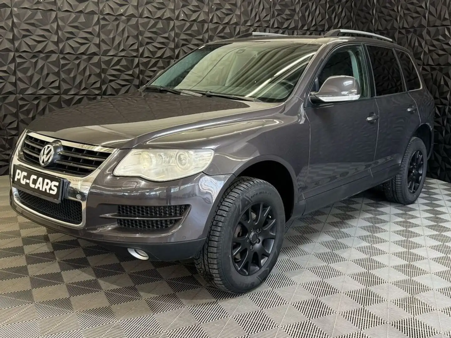 Vehicle image, number 2