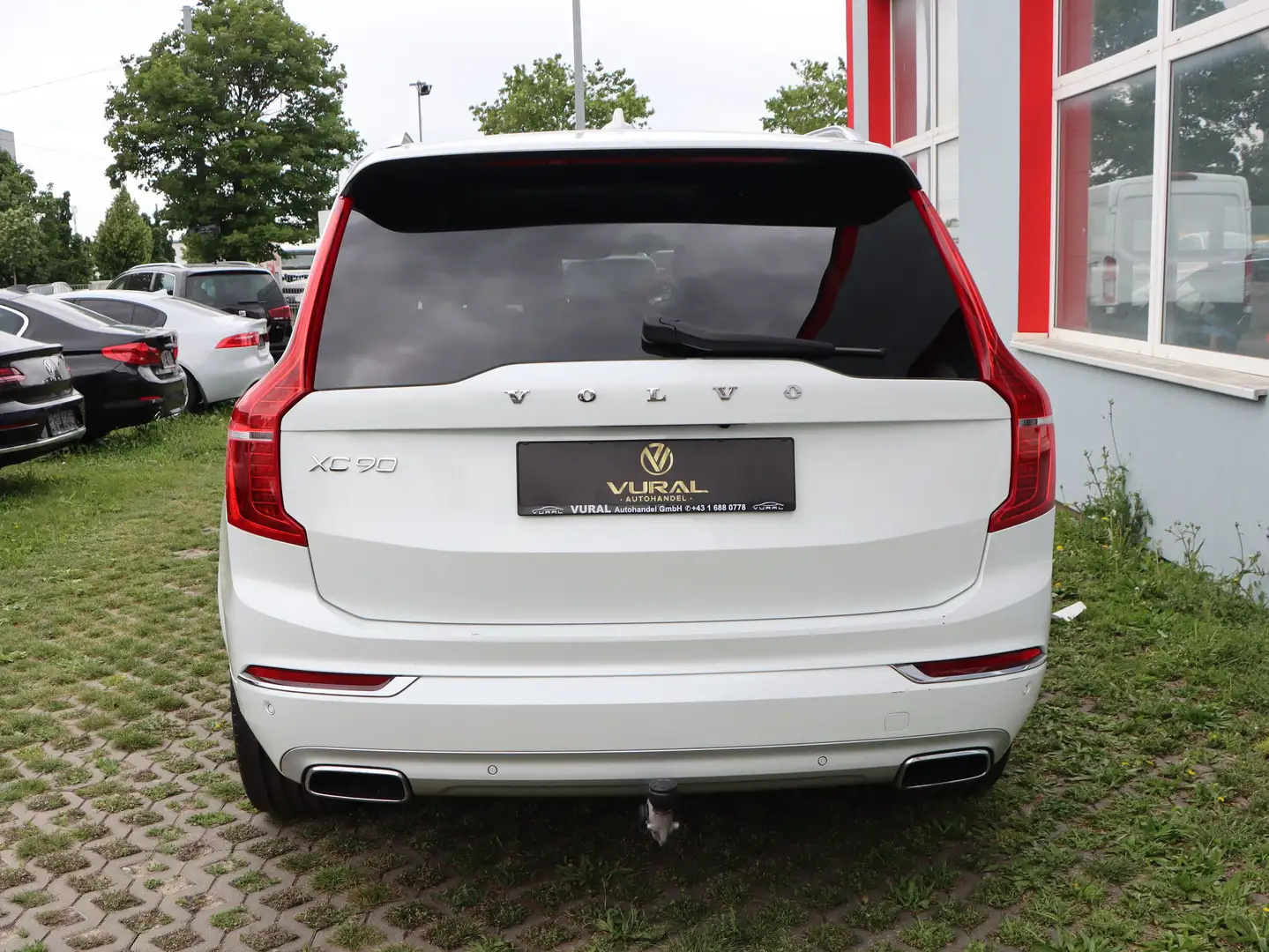 Vehicle image, number 6