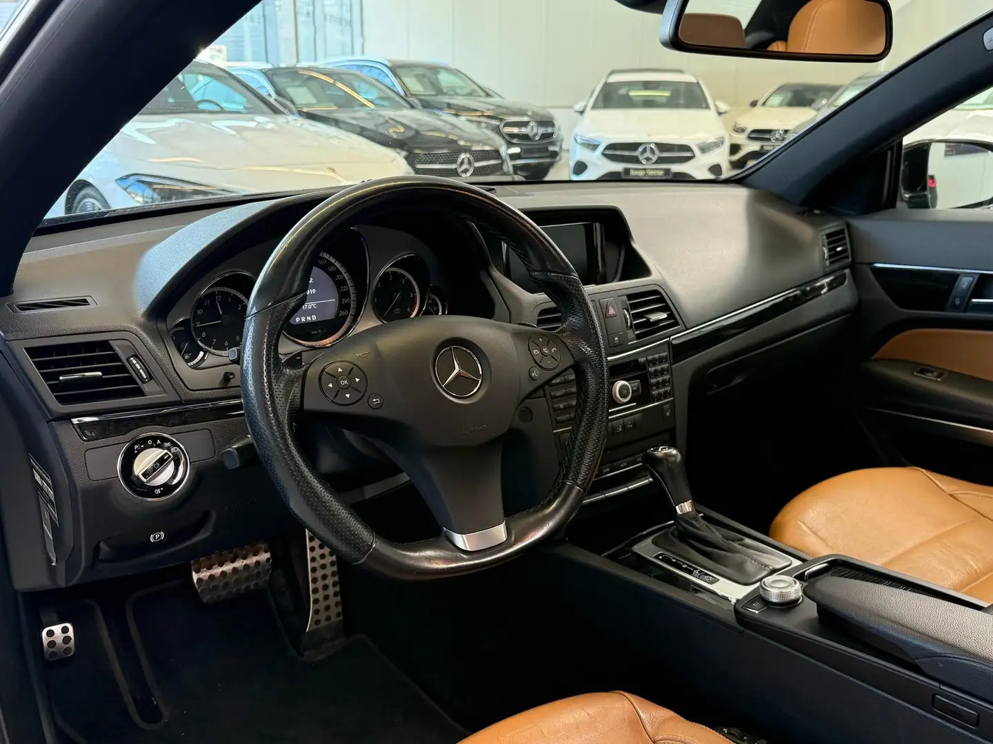 Vehicle image, number 9