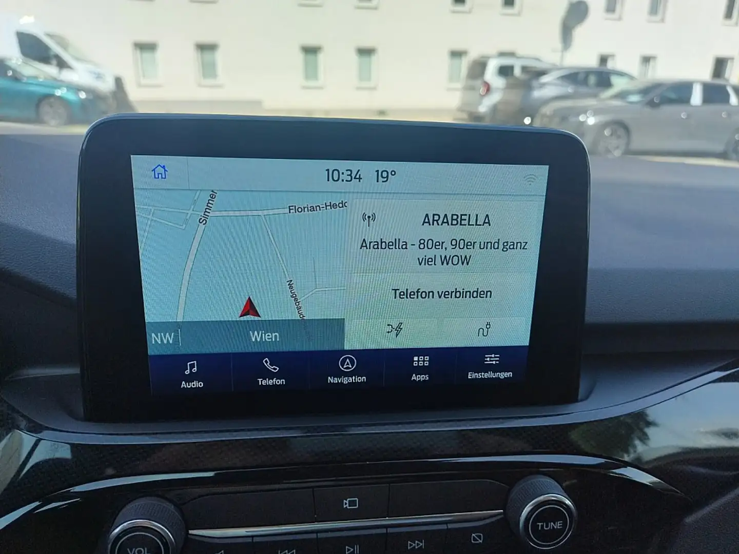 Vehicle image, number 19