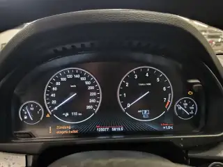 Vehicle image thumbnail, number 8