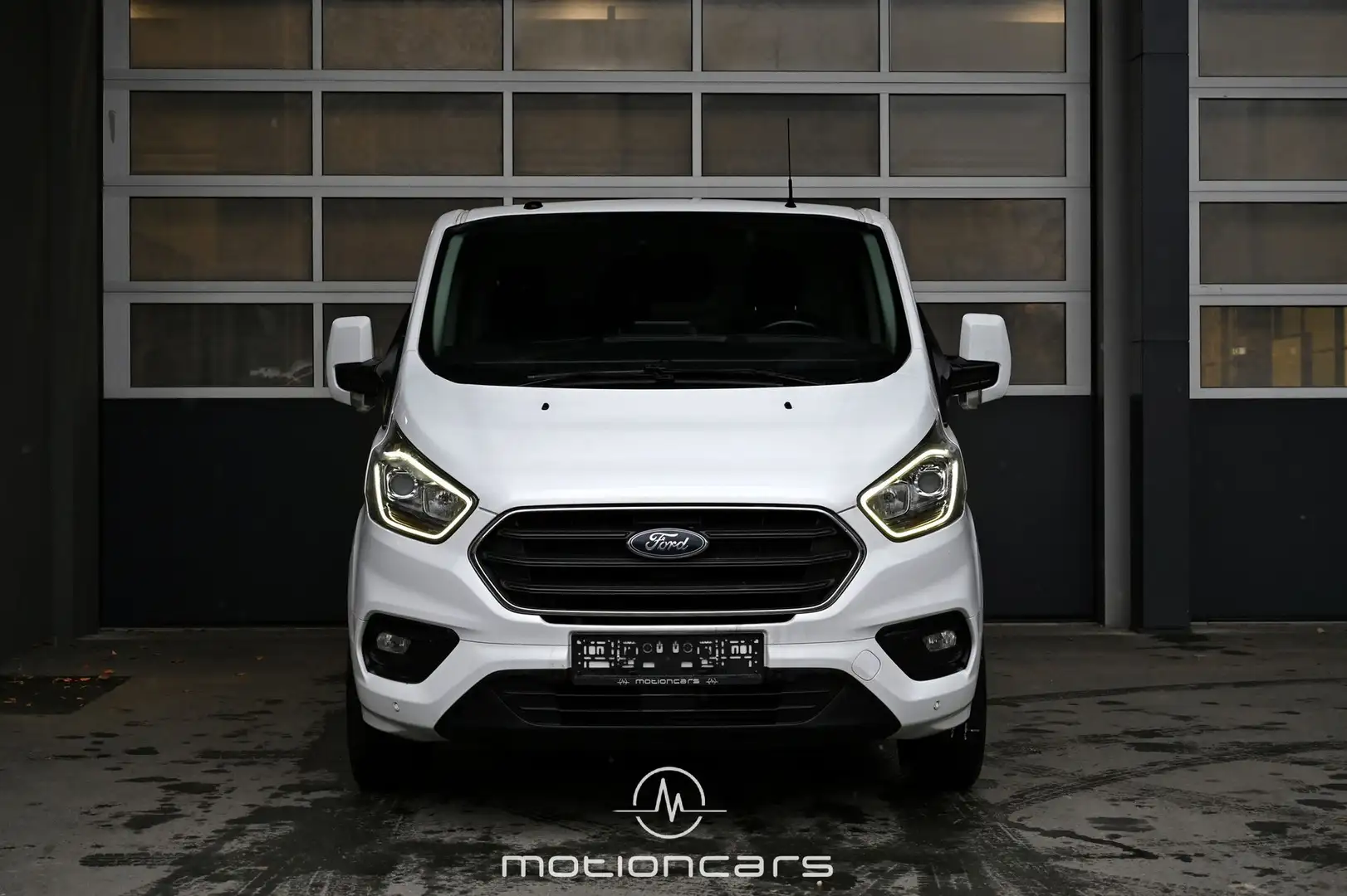 Vehicle image, number 3