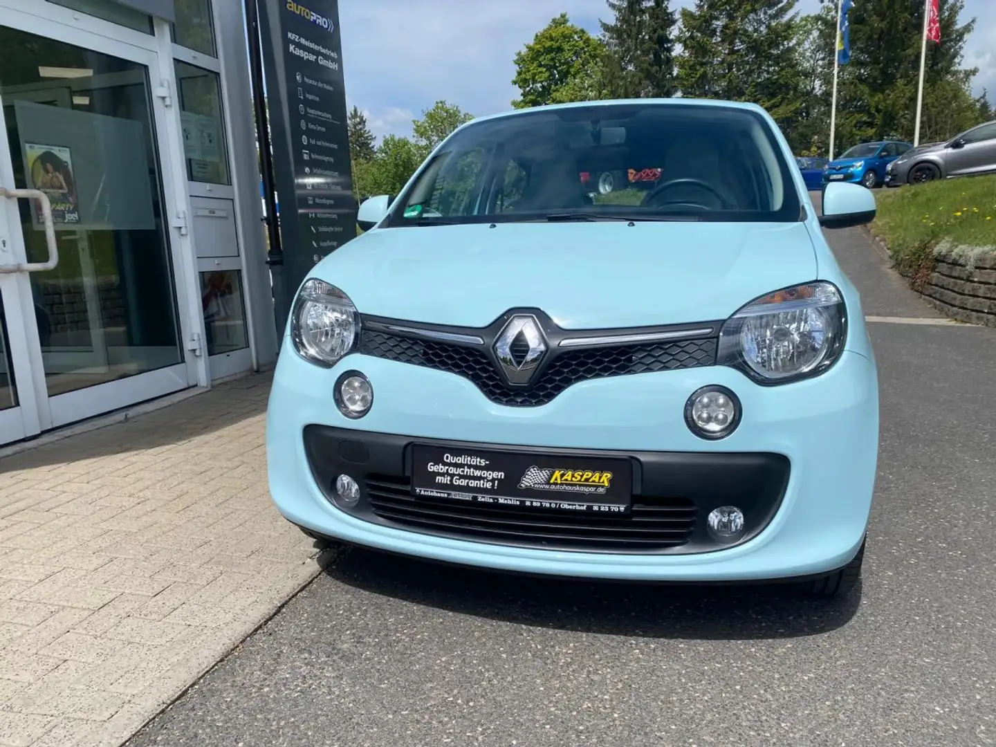 Vehicle image, number 2
