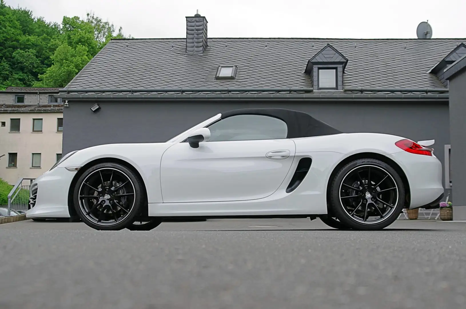 Vehicle image, number 3