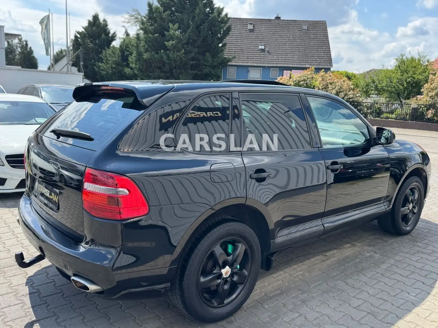 Vehicle image, number 9