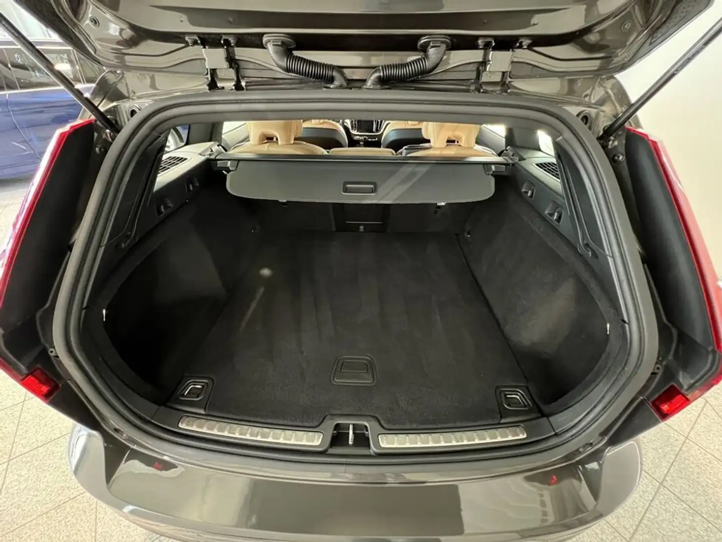 Vehicle image, number 7