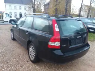 Vehicle image thumbnail, number 3