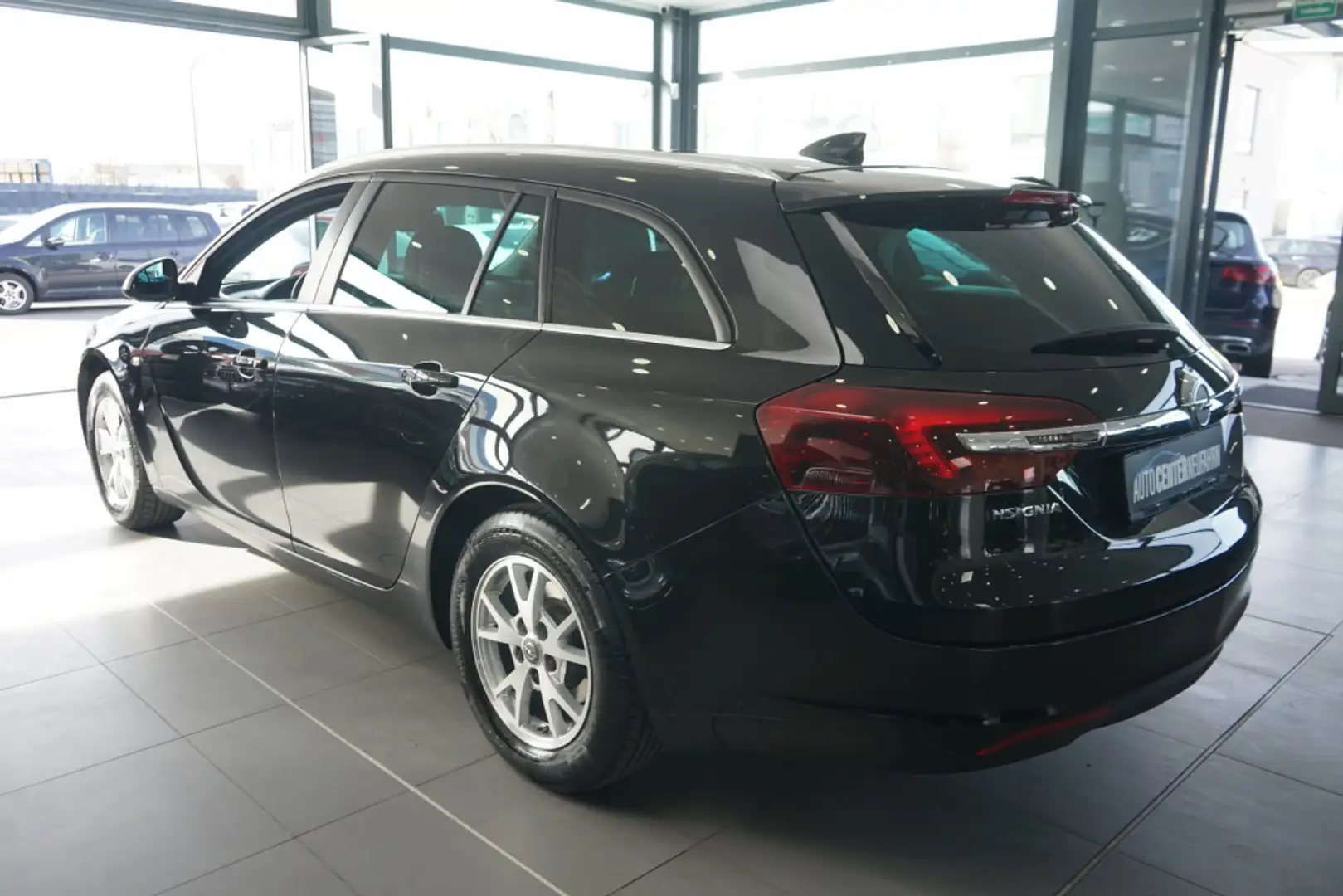 Vehicle image, number 5