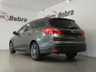 Vehicle image thumbnail, number 6