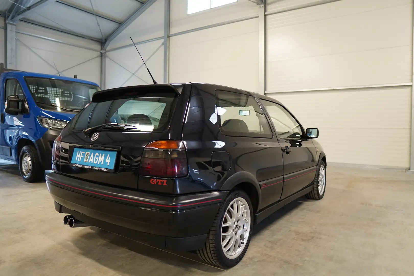 Vehicle image, number 2