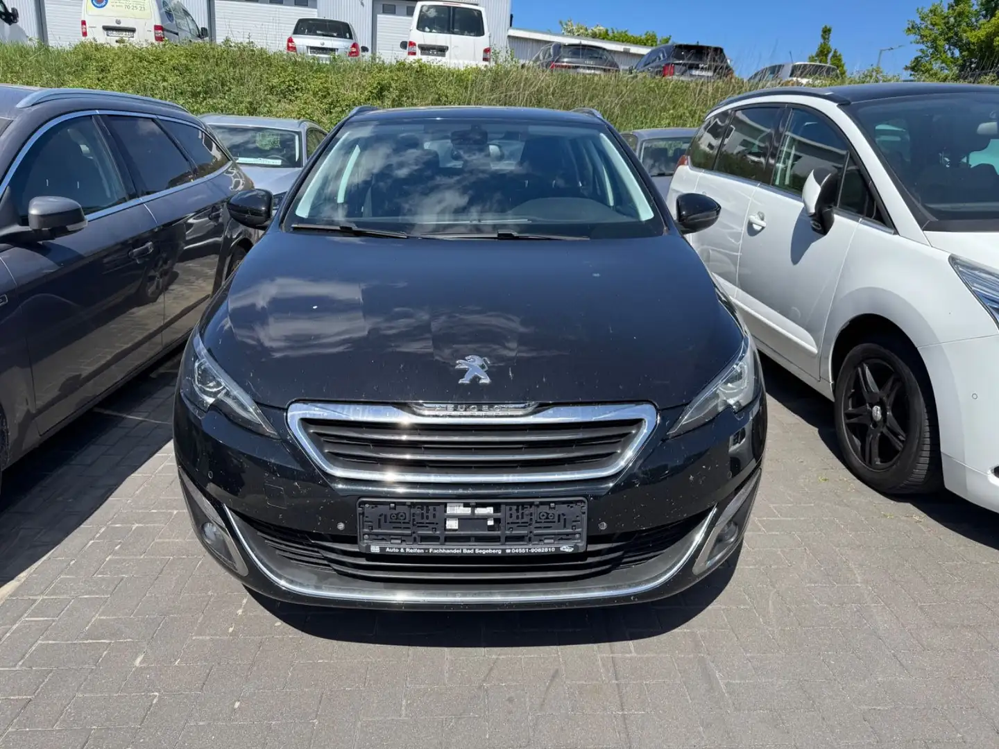 Vehicle image, number 2