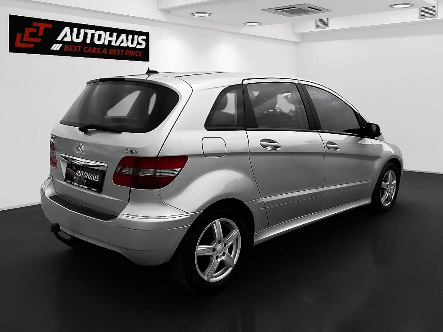 Vehicle image, number 6