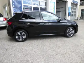 Vehicle image thumbnail, number 4