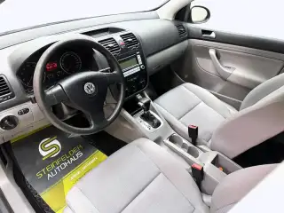 Vehicle image thumbnail, number 9