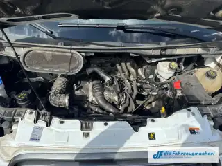 Vehicle image thumbnail, number 13