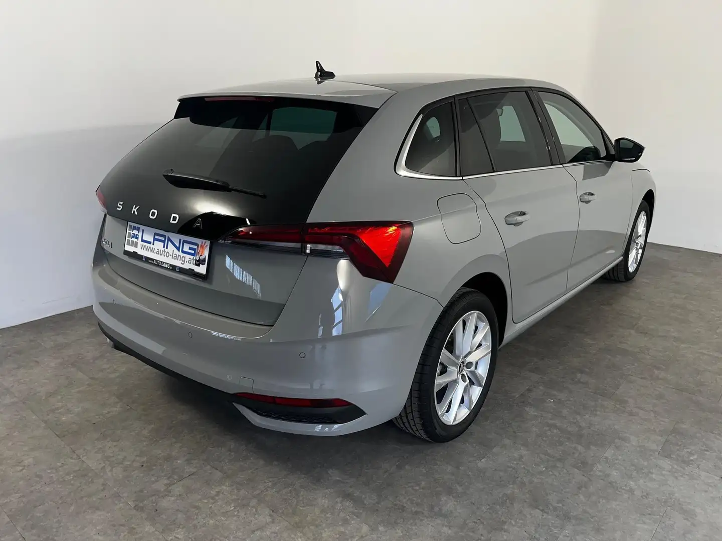 Vehicle image, number 3