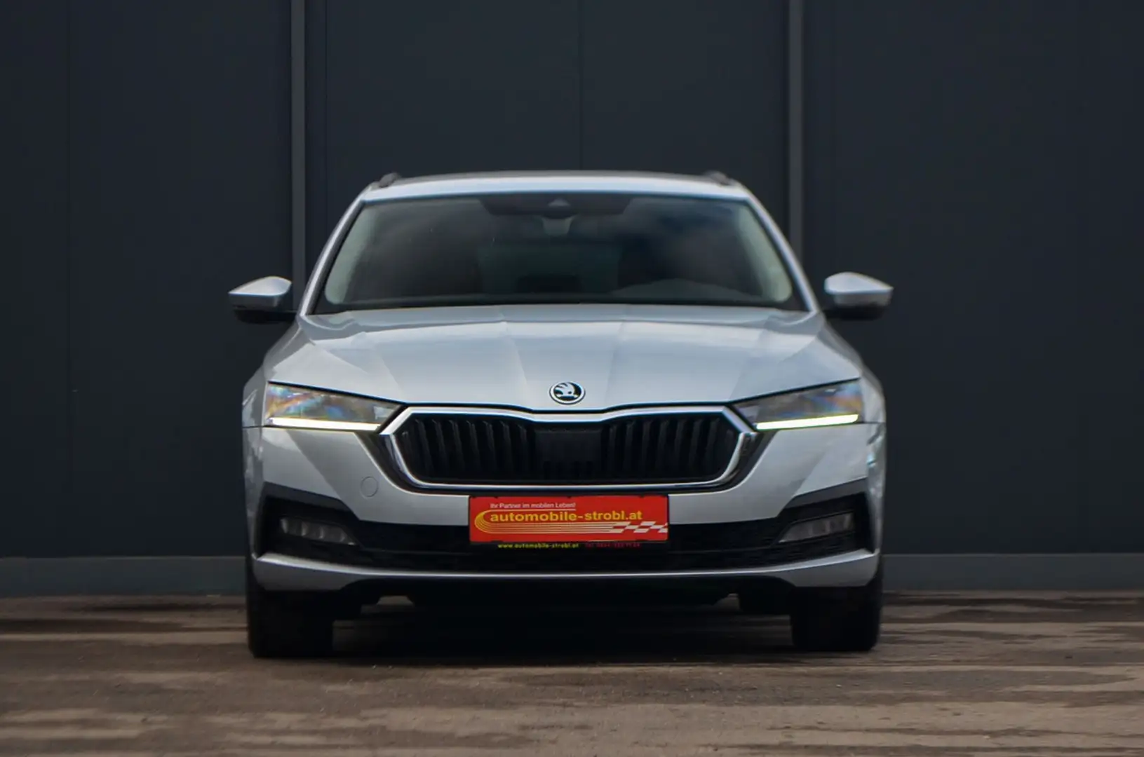 Vehicle image, number 2